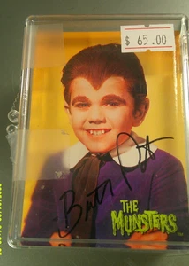 The Munsters Trading Card Set W/ Signed Butch Patrick Card Dart - Picture 1 of 1