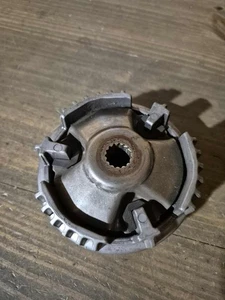 2007 Polaris Outlaw 90 Primary Drive Clutch Assembly 0453605 + 0453603 - Bild 1 von 4