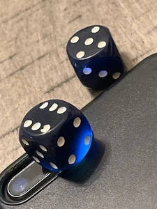 SELTENE Farbe Dark Cherry Style Blau Rund Würfel Paar 100923aBCZCI - Bild 1 von 5