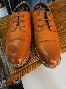Bruno Marc Boys Size5 Red Brown Oxford Captoe Preowned Beautiful Shoes and price - Picture 1 of 13