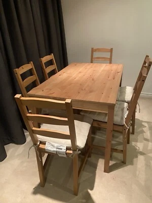Dining table with set of 6 chairs and cushions (used) - Image 1 of 3