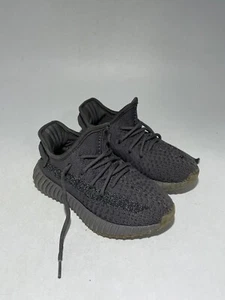 Yeezy Boost 350 V2 Cinder Adidas Schwarz Stoff Kinder Sneaker Gr. UK 12,5 #CS - Bild 1 von 6