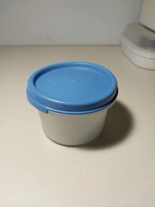 Tupperware Outside Modular Mates #1 rotondo 6 once Sigillo Blu Caraibi Nuovo! T10 - Foto 1 di 3