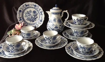 Hutschenreuther Zwiebelmuster Kaffeeservice Gedecke für 6 Personen 19 tlg. NEUWE - Bild 1 von 4