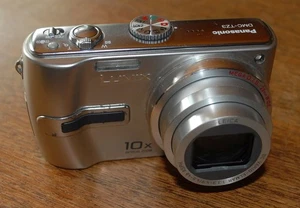 Panasonic Lumix DMC-TZ3 7.2MP Digital Camera - Silver - Picture 1 of 6