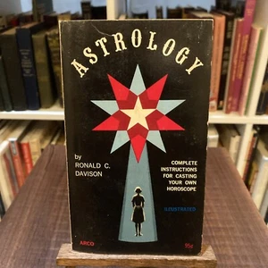 Astrology Instructions Your Own Horoscope Ronald C. Davison 1972 Paperback Book - Picture 1 of 6
