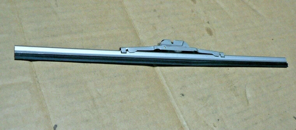 JI CASE F43517 WIPER BLADE - Image 1 of 1