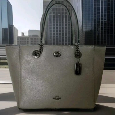 🌞BOLSO DE HOMBRO COACH NY 57107 CADENA TURNLOCK CUERO GRIS CENIZA OSCURO🌺¡NUEVO CON ETIQUETAS! Foto 1 de 4