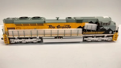 MTH 80-2010-1 SD70ACe D&RGW Denver Rio Grande Western Engine UP 1989 HO Scale - Image 1 of 4