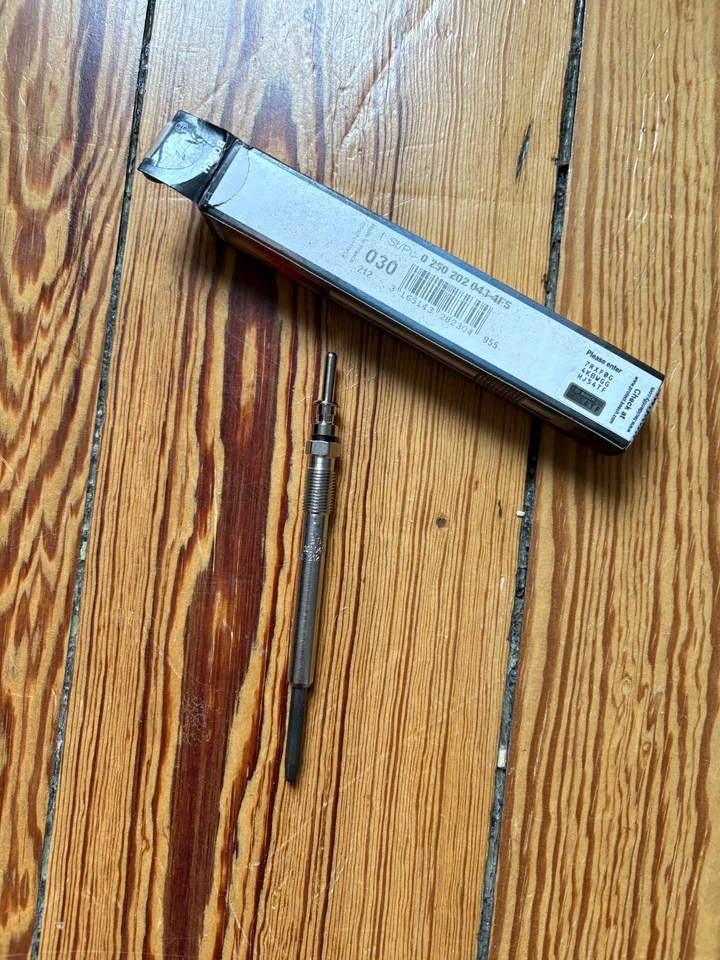 BOUGIE DE PRECHAUFFAGE 0250202043 BOSCH NEUF ORIGINE POUR SAAB 5344502 93197244 - Photo 1/1