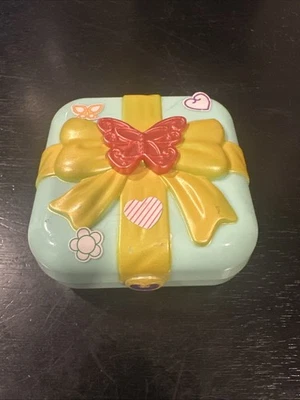 Polly Pocket Green Compact Butterfly Park Garden Picnic COMPACT ONLY - Image 1 of 3