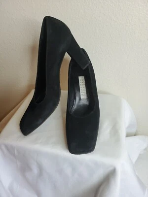 Biqueira Barneys New York feminina camurça preta cura tamanho 37/7 1/2 - Imagem 1 de 4