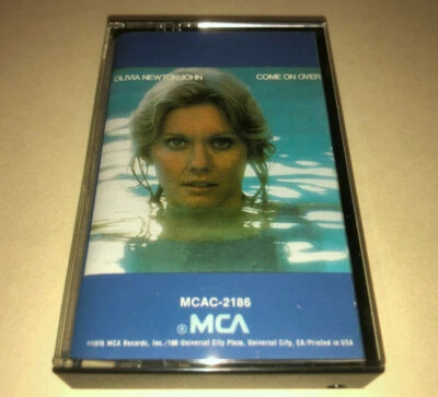 Olivia Newton John Come On Over cassette tape hit Jolene The Long & Winding Road Foto 1 de 4