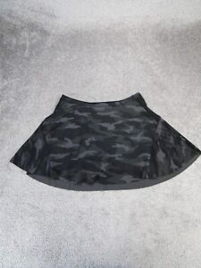 Athleta Skirt Womens Medium Match Point Printed Skort Black Gray Camo Tennis