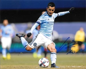 NYCFC NEW YORK CITY FC ~ ARGENTINA MAXI MORALEZ HAND SIGNED 8X10 PHOTO W/COA - Picture 1 of 1