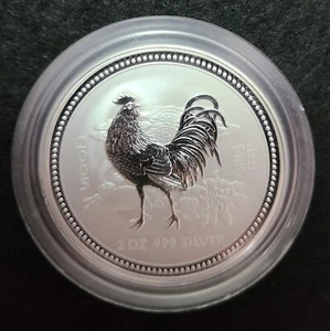 Moneda de plata fina australiana Australia Año Lunar del Gallo 2005 2 oz .999 - Imagen 1 de 2