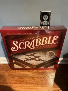 Vintage 2001 Scrabble Deluxe Giradischi Edizione Cruciverba Parker Bros Nuovo - Foto 1 di 8
