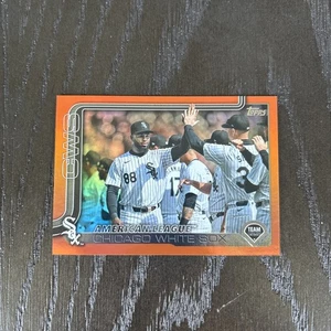 Tarjeta del equipo 2025 Topps Serie 2 #352 Chicago White Sox lámina naranja SSP/25 rara - Imagen 1 de 6