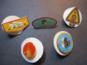 Lote de 5 alfileres de sombrero Boy Scout BSA #137 - Imagen 1 de 6
