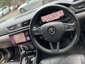 Skoda Superb virtual Cockpit. 3V0920790