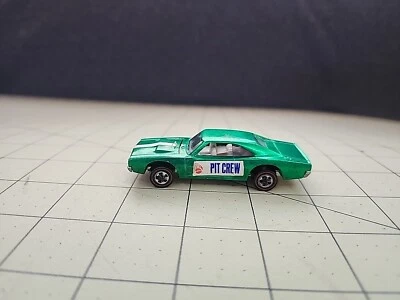 Dodge Charger 1968 personalizado Hot Wheels revestimiento rojo verde Foto 1 de 4