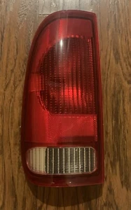 Driver Left Tail Light Fits 99-07 FORD F250SD PICKUP FREE SHIPPING - Picture 1 of 4