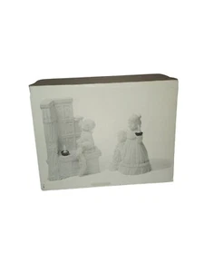 Dept 56 Winter Silhouette A BRIGHT STAR ON CHRISTMAS EVE Porcelain Bisque in box - Picture 1 of 7