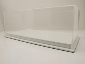 Caja Transparente Acrílico Vitrina Mulhouse Con Fondo Blanco para 1:18 Coches - Imagen 1 de 6