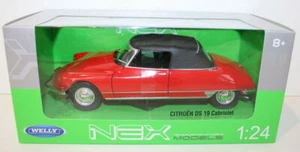 Welly NEX 1/24 Scale 22506W - Citroen DS19 Cabriolet - Red w/black roof - Picture 1 of 6