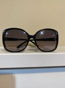 Valentino Square Butterfly Sunglasses Black Italy 203 V609S 001 130mm *SCRATCHED - Picture 1 of 7