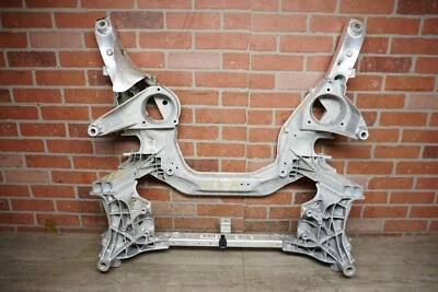 BMW 528I XDRIVE F10 2012-2016 2,0 L AWD motor delantero crossmember 119 k OEM Foto 1 de 4