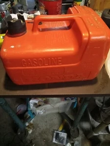 Honda Fuel Gas Tank, Plastic outboard motor tank12L 3 gal - Picture 1 of 9