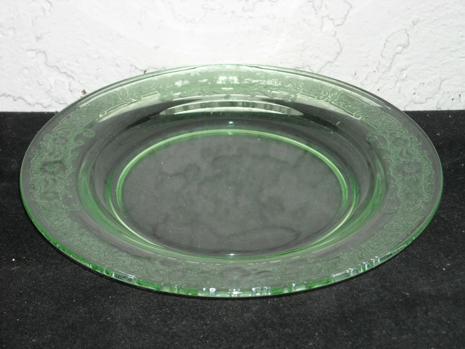 Fostoria Vesper Bread and Butter Plate  Green - Image 1 of 2