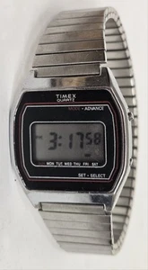 Vintage 1980er Timex Herren Digitaluhr 34MM läuft KOSTENLOSER VERSAND - Bild 1 von 5