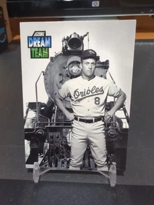 Puntuación 1992 - Dream Team Cal Ripken #884 sin información de derechos de autor bajo tarjeta... - Imagen 1 de 2