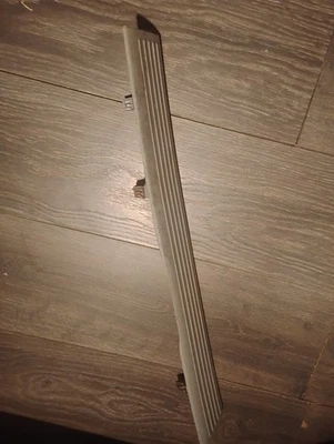 2004-2009 Dodge Durango SLT Front Right Passenger Side Door Sill Trim Panel OEM - Image 1 of 4