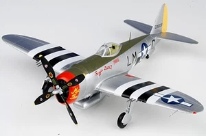 Easy Model 1/48 P-47D Thunderbolt Airplane Rozzie Geth II/Miss Fire USAAF 56th - Picture 1 of 2