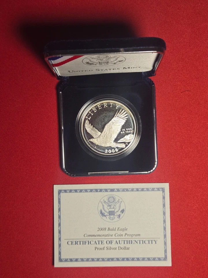 2008 Bald Eagle Unc Silver Commemorative Dollar U.S. Mint $1 OGP, COA & Box - Image 1 of 1