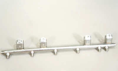 Riel inyector de combustible motor OEM BMW 335I 435I 535I 640I 740I 740LI X3 X5 7576779 Foto 1 de 4