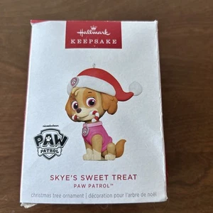 Hallmark Andenken Weihnachtsschmuck Skye's Sweet Treat Paw Patrol Skye 2024 Neu - Bild 1 von 4
