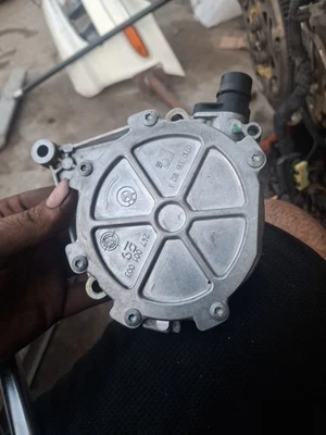 13 14 15 16 宝马 328I 428i 528i 2.0L - Brake VACUUM PUMP 7622380 — 第 1/2 张图片