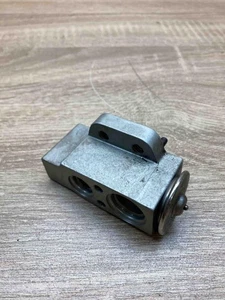 7995002 52316990  Air conditioning (A/C) expansion valve Fits for Audi A4 S4 B8  - Picture 1 of 7