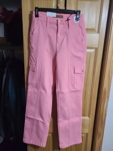 Judy Blue Cargo Pants High Waist NWT - Size 1 (24"Waist)(30"Inseam) (11" Rise) - Picture 1 of 3