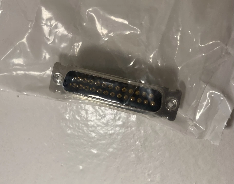 ITTC D-SUB CONNECTOR 25 PIN DBME25PK87 - Image 1 of 4
