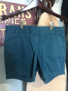 J. Crew Women's Size 2 Shorts 5" Inseam Classic Chino Short Green - Picture 1 of 4