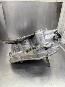 11 12 13 POLARIS SPORTSMAN 850 XP Transmission 1332848 Main Gearcase Gear Case - Picture 1 of 7