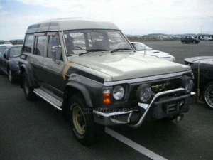 NISSAN SAFARI VRY60 VRGY60 LWB SWB HINGE ASSY. FRONT DOOR LOWER LH 80421-C6000 - Picture 1 of 12