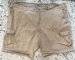 IZOD Saltwater Cargo Shorts Mens 52 Khaki Stretch Relaxed Fit 10.5 Inseam - Picture 1 of 2