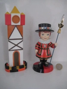 WDCC DISNEY CLASSIC COLLECTION IT'S A SMALL WORLD INGLATERRA #1231972 BEEFEATER - Imagen 1 de 21