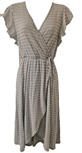 Women's Demure Dress M Green White- Side Slit- Caution To The Wind Free Ship - Picture 1 of 6